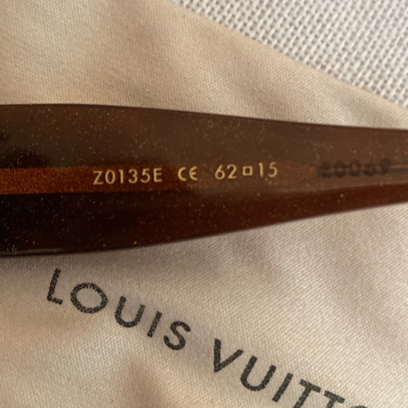 Louis Vuitton • “Ursula Strass Speckled” Sunglasses - Picture 9 of 17